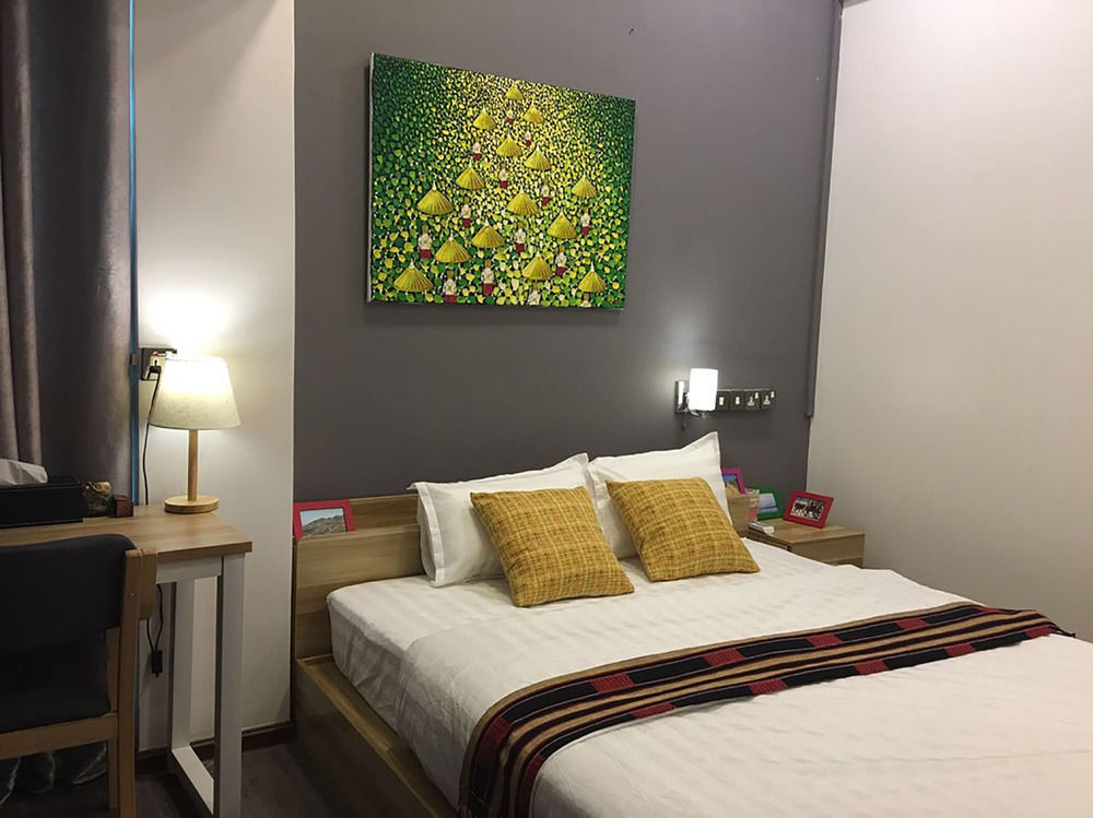 Check In @ Downtown Yangon Hotel Buitenkant foto